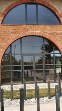 Notre zone d'activité pour ce service Trouver un fabricant de menuiserie extérieure pour installer des volets en aluminium motorisés avec moustiquaire intégrée et pose assurée